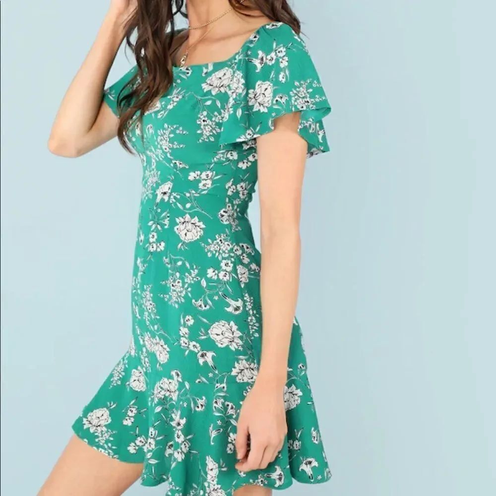 ✨ Flower Print Dress✨ - Picture 4 of 5
